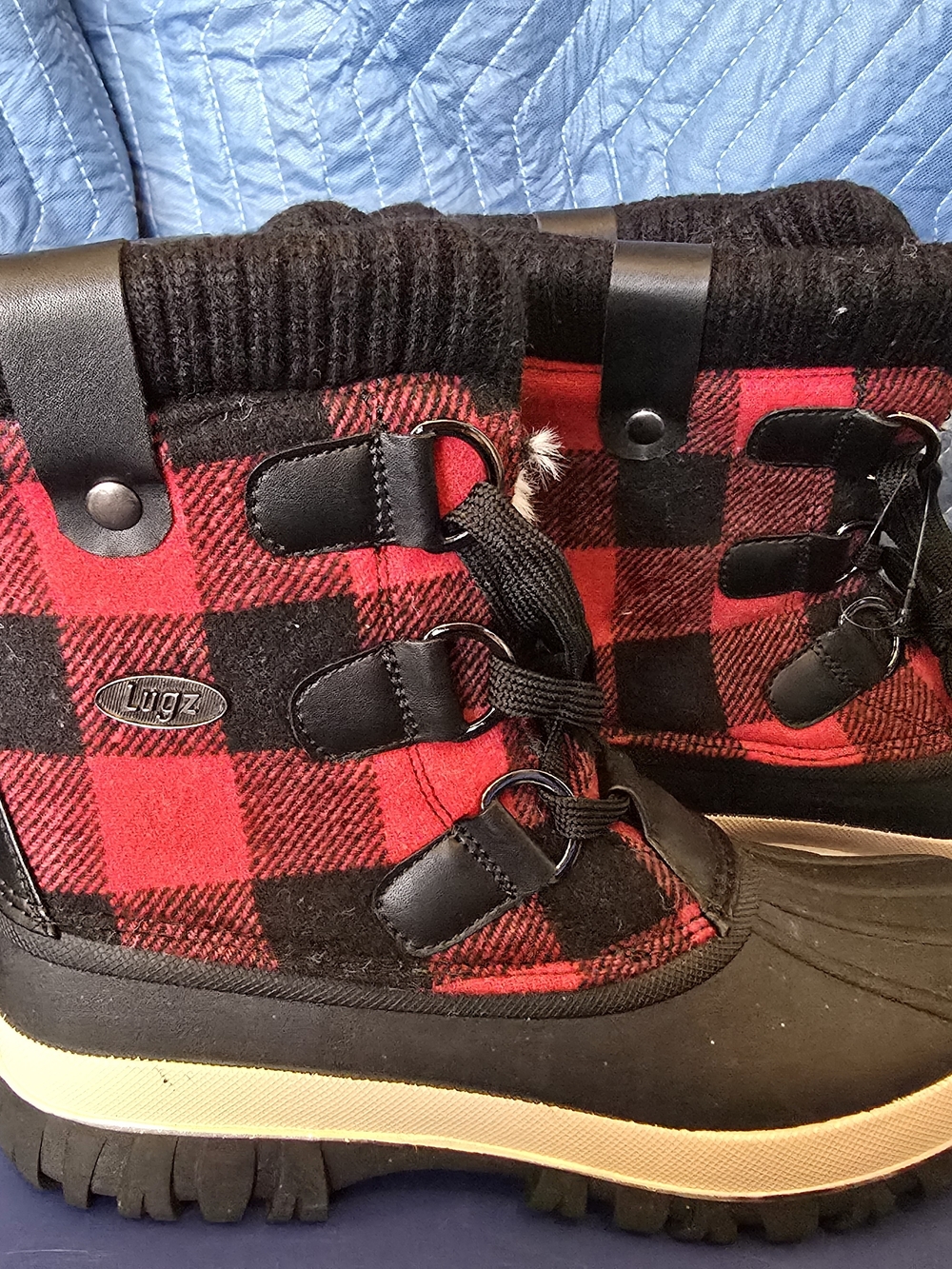 Lugz Red & Black Buffalo Plaid Winter Boots Size 7